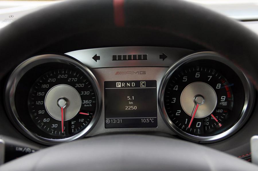  Mercedes-Benz SLS AMG Black Series 2014 года  (фото 25 из 84)